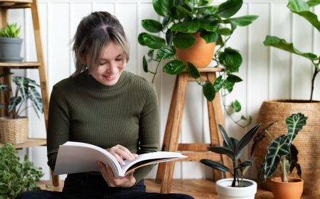 Self-Help Books That Actually Deliver Results in the Workplace