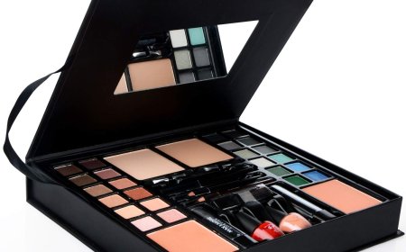 Makeup Boxes: Elevate Your Brand and Beauty Storage Game