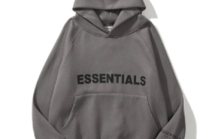 Essentials Hoodie for Effortless Everyday Street Style