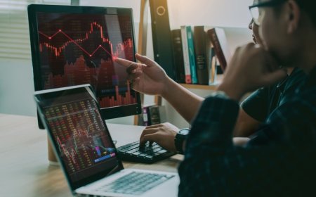 10 Reasons to Choose the Best Stock Broker in India