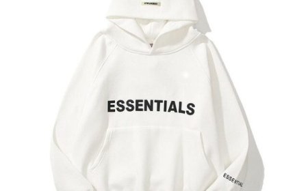 Lightweight Essentials Hoodie – Perfect for Layering