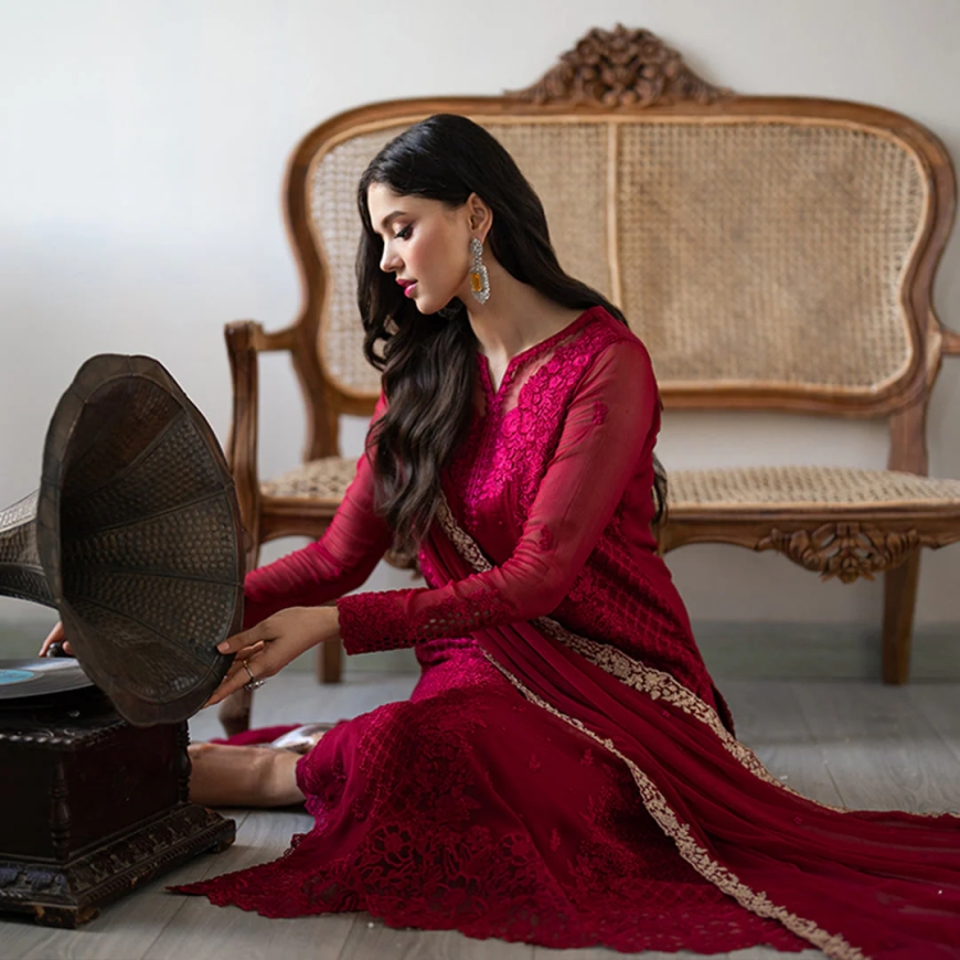 Discover the Best Pakistani Formal Wear Online with Ali Xeeshan Empire