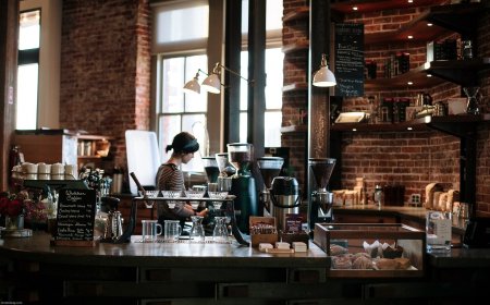 How to Start a Coffee Shop: A Guide to Make a Cafe a Success