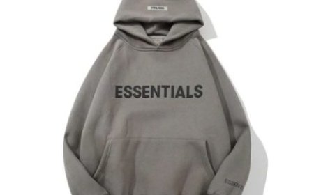 Essential Hoodie – Minimal Design, Maximum Comfort