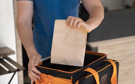 How Secure Are Courier Bags for Shipping Important Documents?