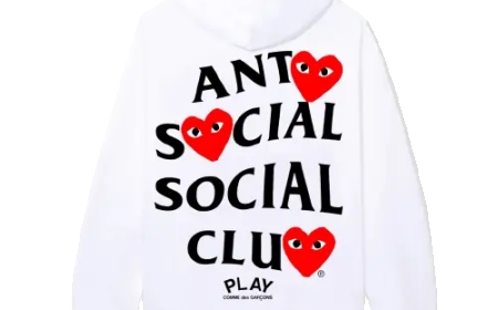 Comme des Garçons rejects beauty norms