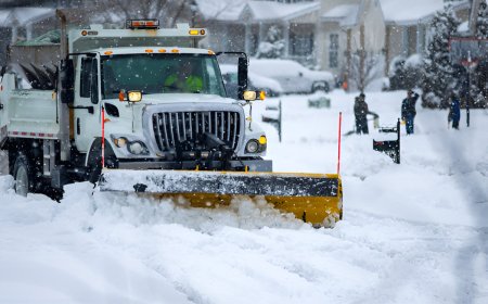 Benefits of Year-Round Contracts with Snow Removal Services